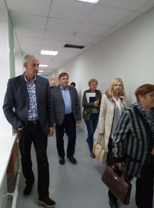 Березняковскую школу посетили депутаты Собрания представителей района